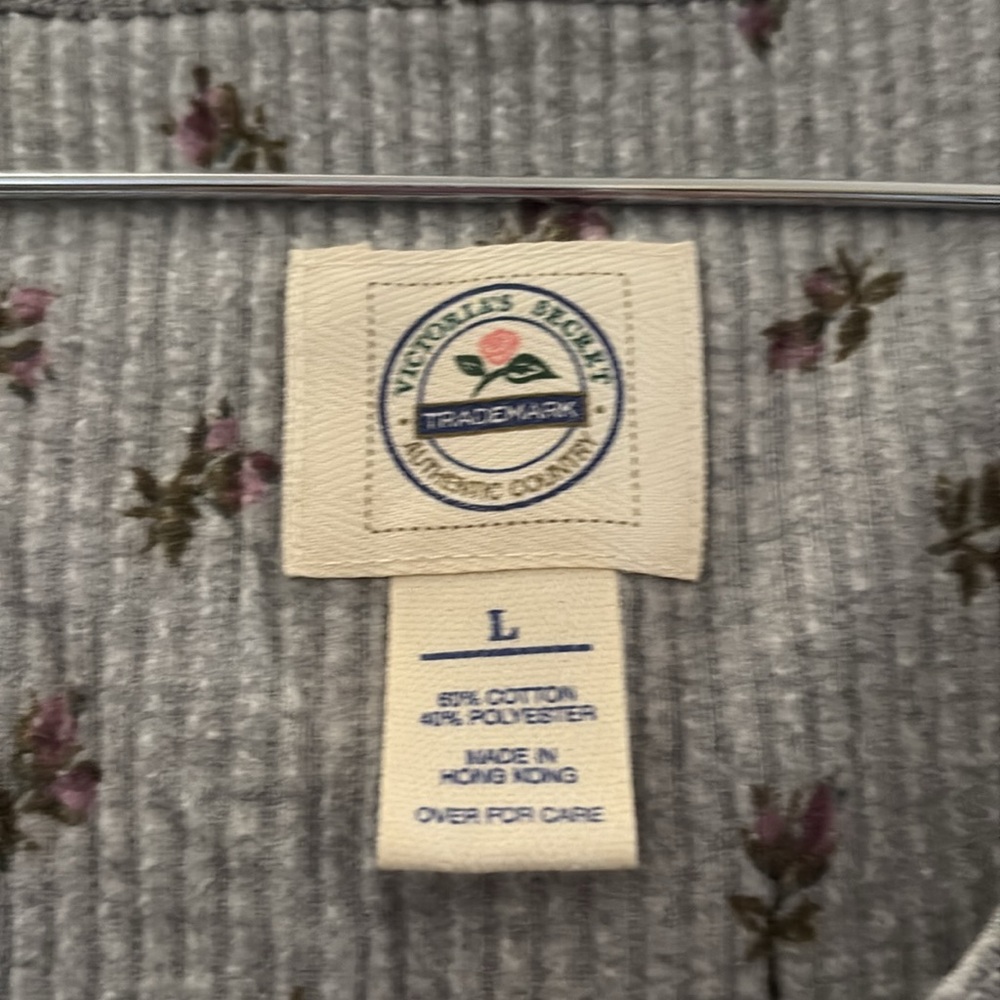 VINTAGE Victoria’s Secret Country Maxi Gray Nightgown - Picture 8 of 11